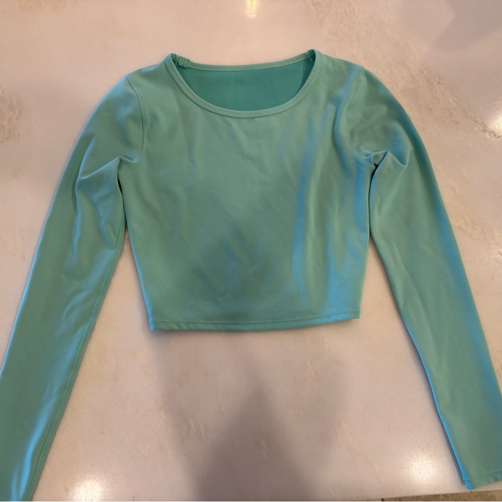 Lululemon Long Sleeve Crop Top